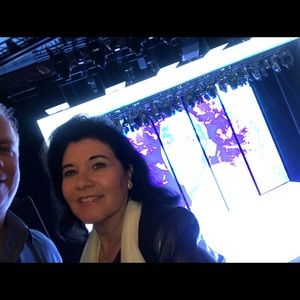 Meet your Posher, Vivian